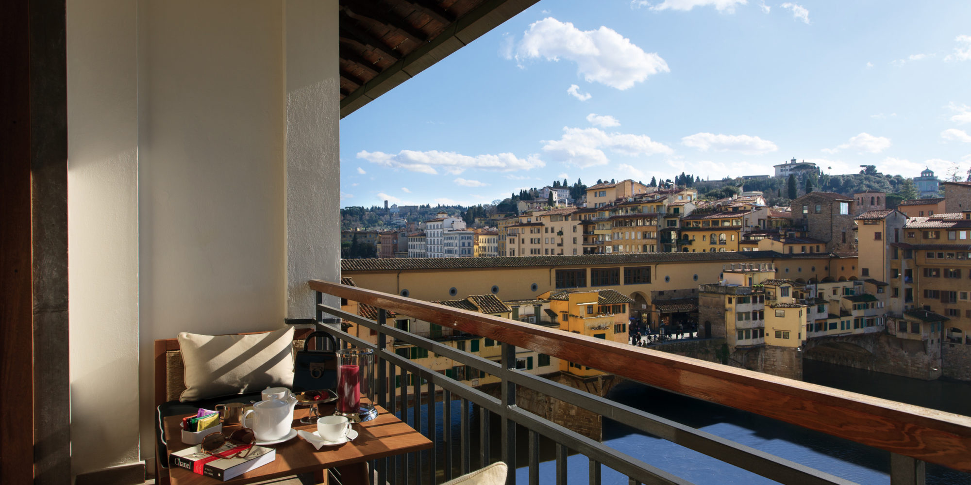 Portrait Firenze Private terrace with Arno view, your exclusive spot from where admire the jem of the Reinessance: Florence. And the beautiful hills that surrounded the city.