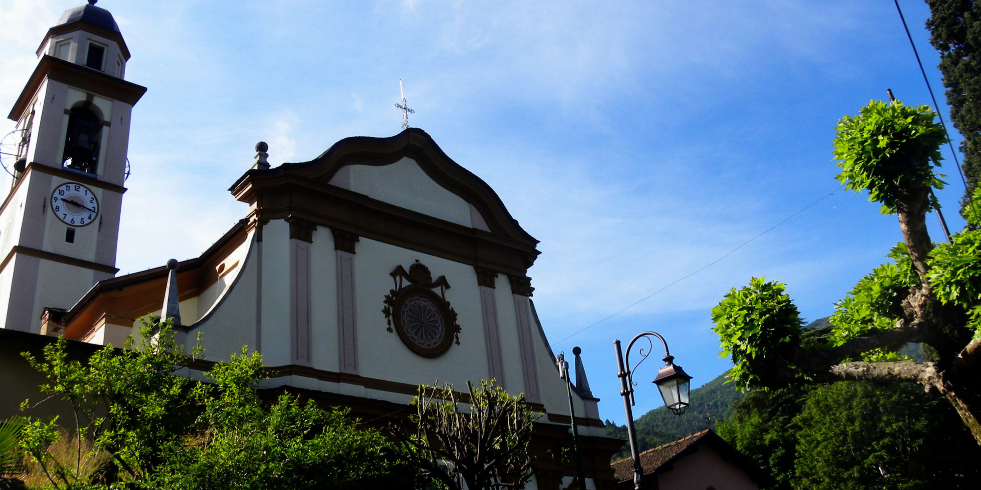 Bellagio is considered the pearl of Lake Como for its unique locations and the typical steep small streets